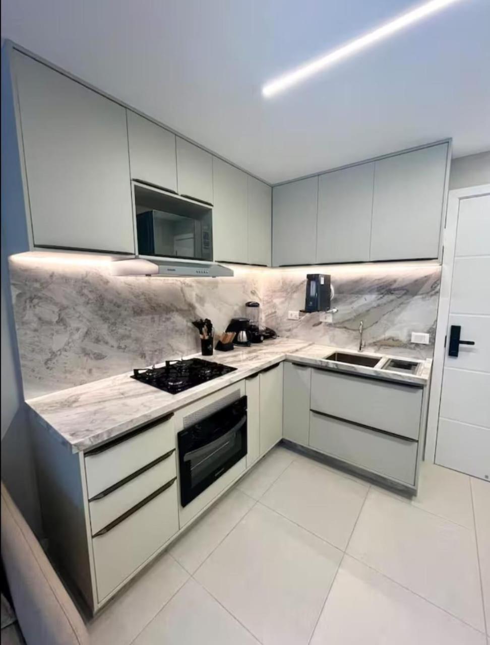 Apartamento Central Apartment เฟย์รา เด ซานตานา ภายนอก รูปภาพ